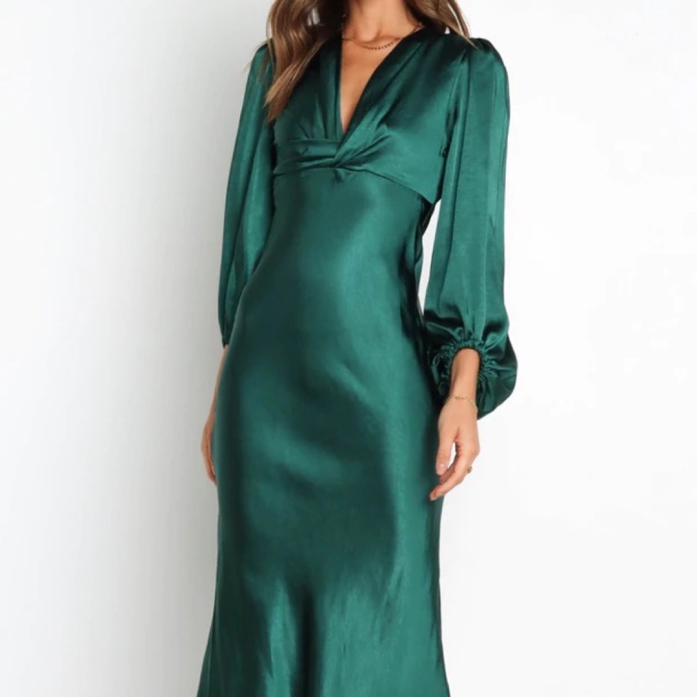Petal & Pup Emerald Grace Dress
